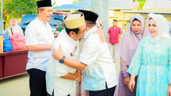 Di Masjid Al- Muttaqin Desa Lingga Tiga, Wabup : Safari Ramadhan Jembatan Hati Pemerintah dan Masyarakat