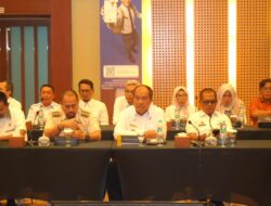 Bupati Asahan Taufik Zainal Abidin Siregar menghadiri acara pembahasan penyelenggaraan dan pengawasan Badan Usaha Milik Daerah (BUMD)