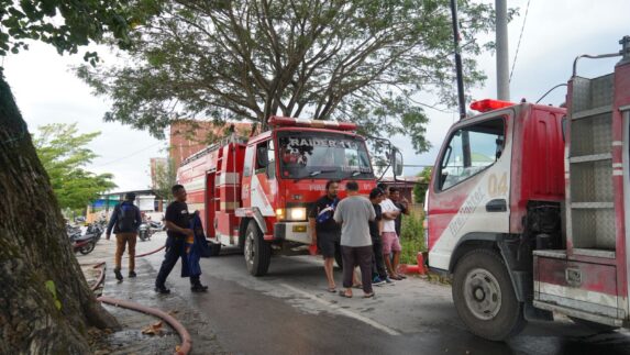 Rumah Ketua Jarnas’98 Toba Kebakaran, 3 Damkar Diturunkan 
