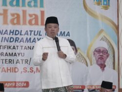 Hadiri Halalbihalal dan Penyerahan Sertipikat Tanah Wakaf PCNU Indramayu, Menteri Nusron Minta NU Berikan Kebermanfaatan bagi Masyarakat