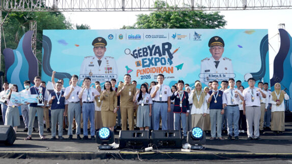 Pengajian Akbar Pemprov, Bobby Nasution Doakan Sumut Bebas Bencana dan Narkoba