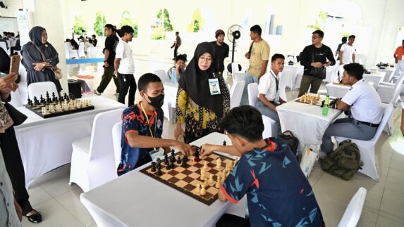 Hari Kedua Gebyar Pendidikan Sumut 2026 Membludak, UMKM Diserbu Ribuan Pengunjung