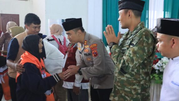 Pengamanan Pelepasan Calon Jemaah Haji, Kapolres Labuhanbatu : Wujud Dukungan Moril