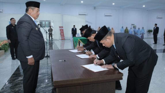 Bupati Asahan Lantik Pejabat Pimpinan Tinggi Pratama, Dorong Kinerja dan Pelayanan Maksimal