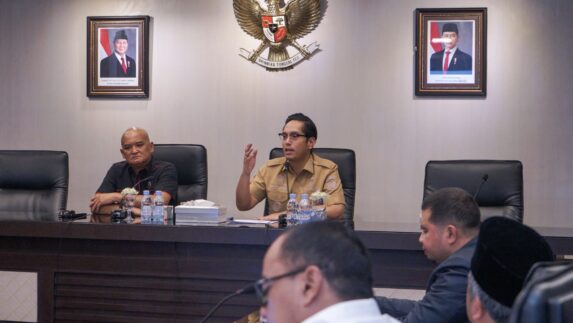 Apresiasi Pansus Penertiban Aset Daerah, Rico Waas Minta Perangkat Daerah Responsif dan Dukung DPRD