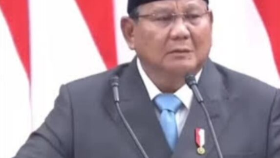 Presiden Prabowo Tegas Lawan Korupsi, Pungli, dan Praktik Beking Ilegal
