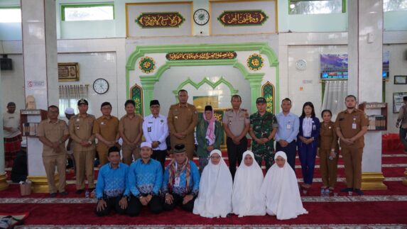 Bupati Toba Sambut Jamaah Haji di Masjid Al-Hidayah