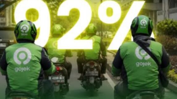 Pemerintah Tegaskan Perpres Ojol Efektif per Juli, Komisi Driver Dipangkas Maksimal 8 Persen
