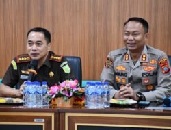 Perkokoh Sinergitas,Kapolres Nias Silaturahmi dan Ngopi Bareng Kejari Gunungsitoli 